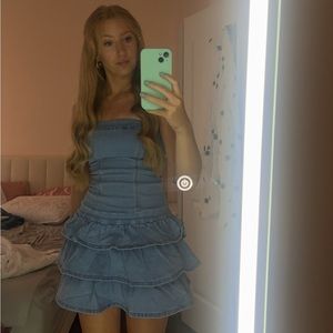 Meet your Posher, Addison